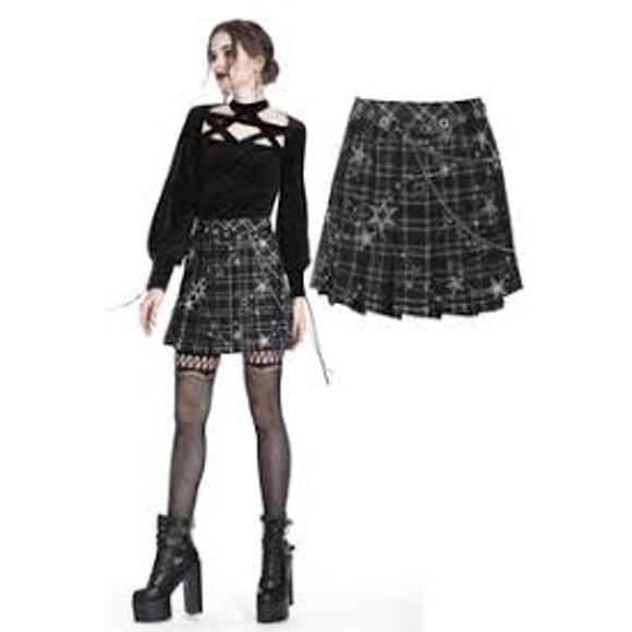 DARK IN LOVE Dolls Kill Mini Plaid Skirt KILT GOTH WHIMSY STARS Small S - Picture 1 of 6